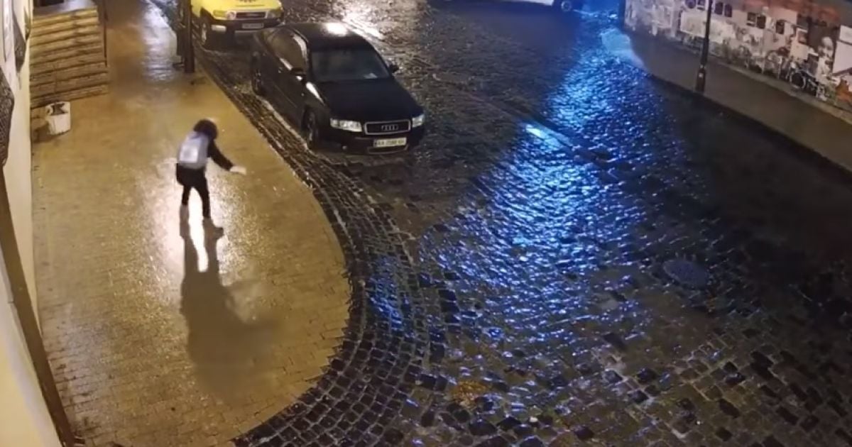 скріншот з відео