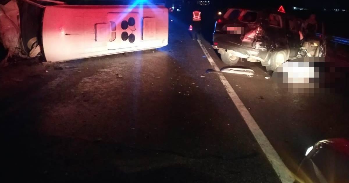 Автомобили разорвало от удара: в Одесской области из-за смертельного ДТП перекрывали трассу (фото)