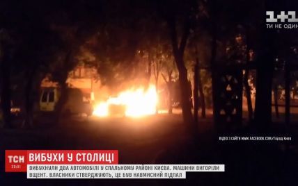 "Якби я підозрював когось, я б тут не стояв": власник спалених вранці у Києві машин переконаний у підпалі