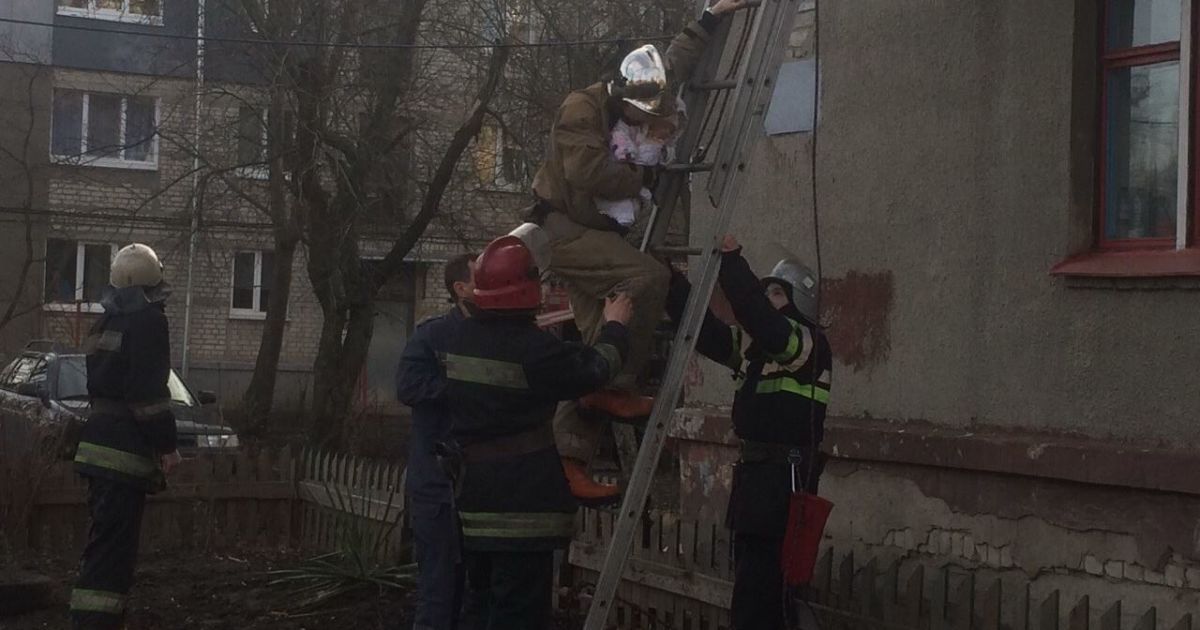 У Харкові з пожежі врятували немовля_2 / © Управление ГСЧС в Харьковской области