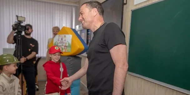 У школах Кам'янського відкривають сучасні класи: мер Андрій Білоусов розповів про їхню унікальність