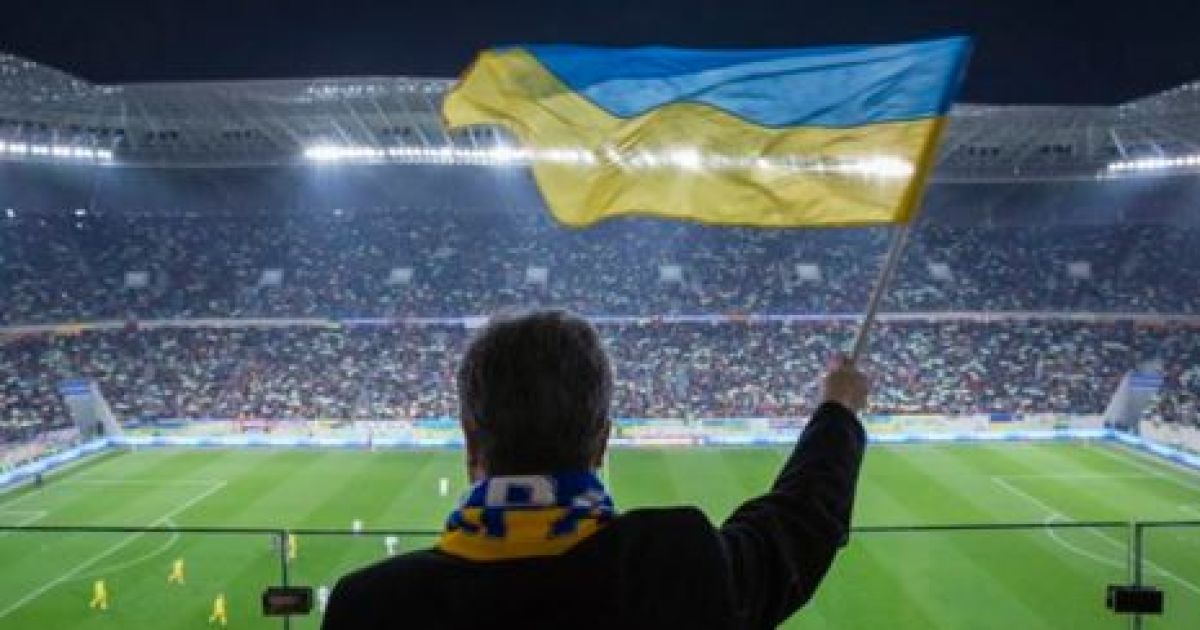 Порошенко посетил поединок Украина - Словения