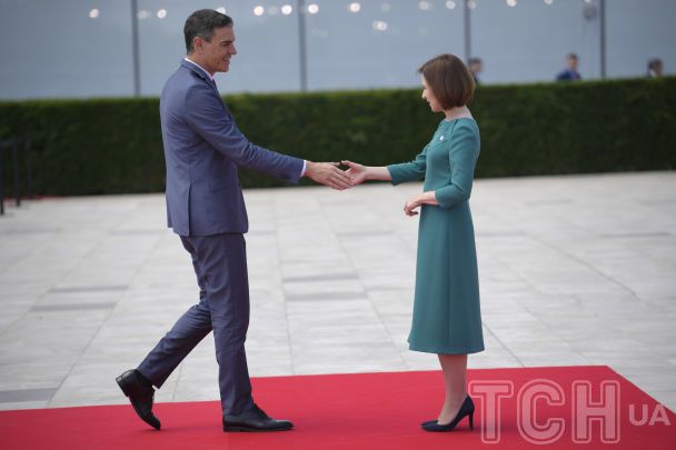 Майя Санду(справа) / © Associated Press