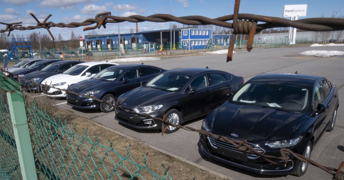 Российский рынок легковых авто может потерпеть серьезное падение