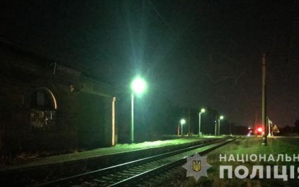 Трагедия в Винницкой области: поезд насмерть сбил 15-летнюю девушку (фото)