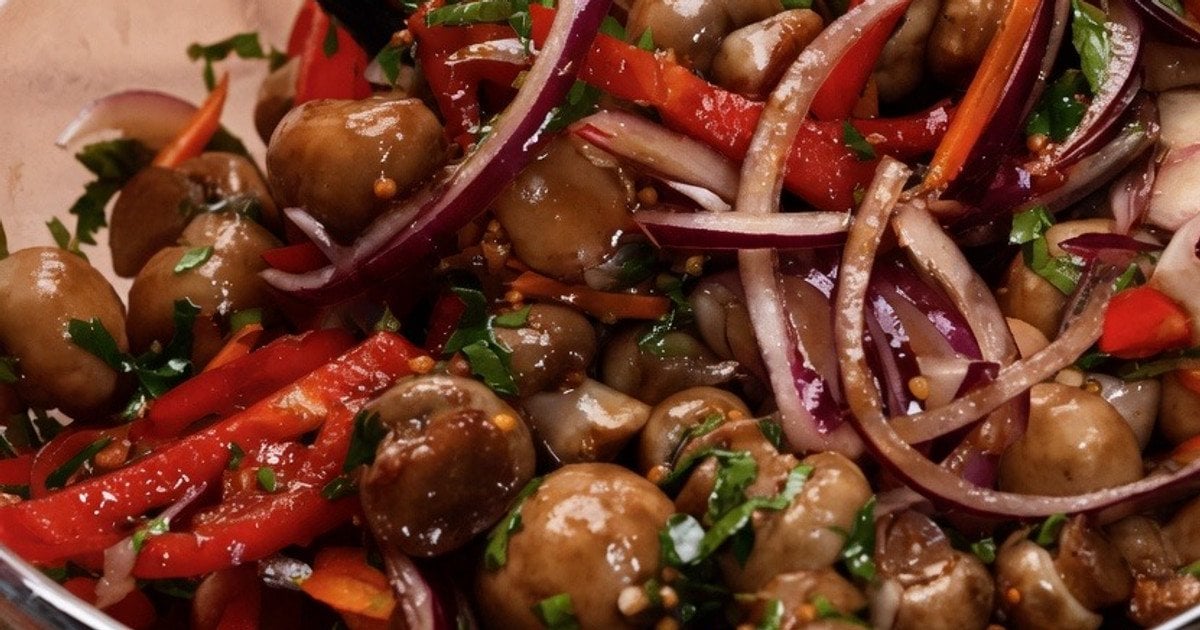Мариновані печериці з овочами tiktok.com/@katarinacooks