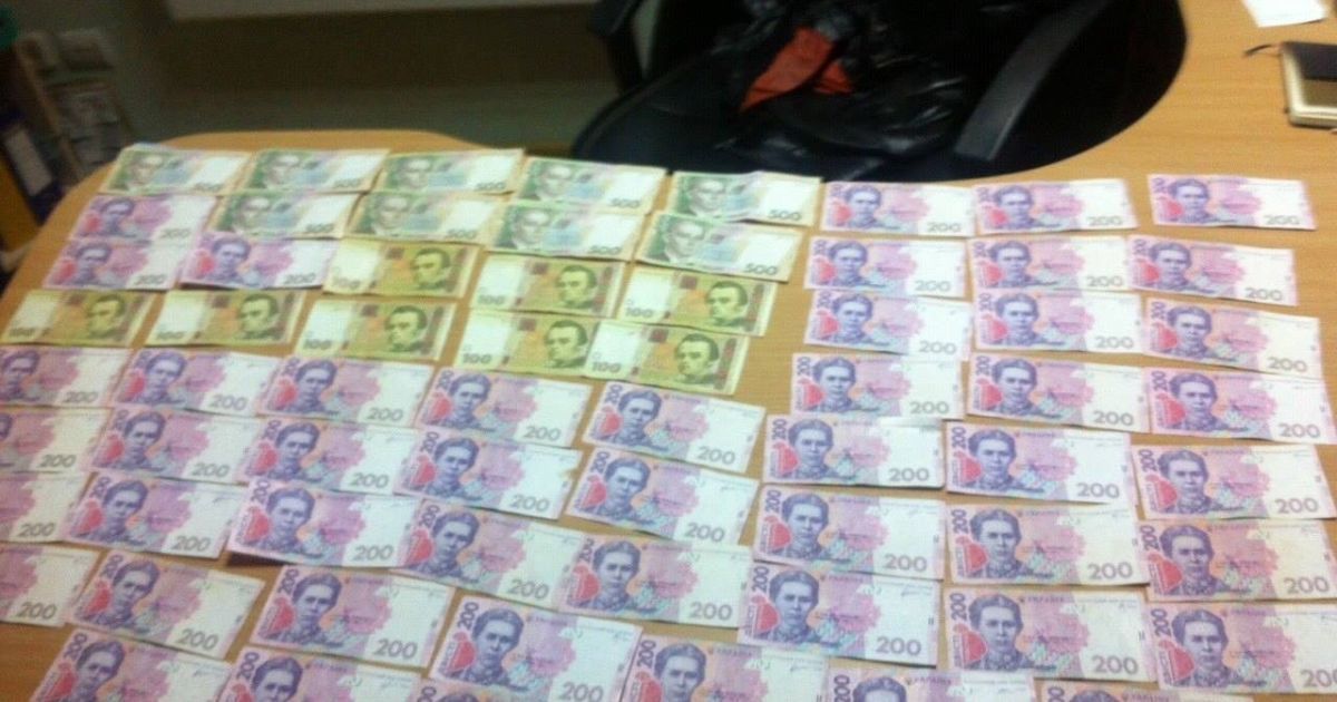 На Івано-Франківщині керівника управління Держгеокадастру впіймали на хабарах_2 / © СБУ