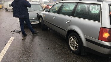Аварія на Дружби народів_2 / © Фото Инны Боднар/ТСН