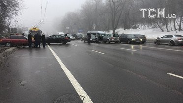 Аварія на Дружби народів_1 / © Фото Инны Боднар/ТСН