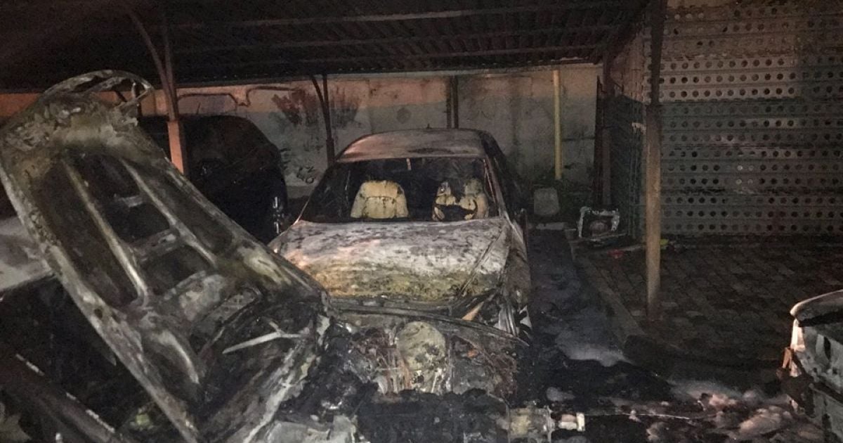 В Одесі за ніч згоріли близько двох десятків машин