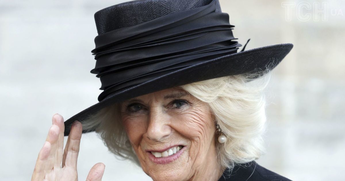 There are only two of them Queen Camilla chose assistants to participate in the coronation