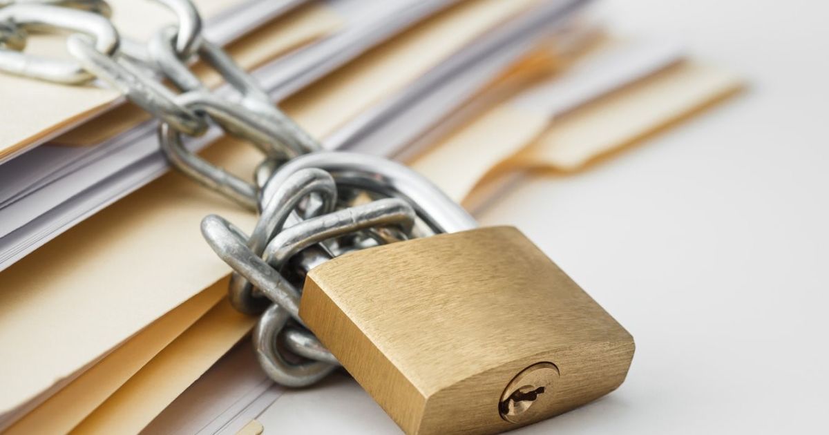 У Києві експосадовцю Адміністрації президента повідомлено про підозру у державній зраді