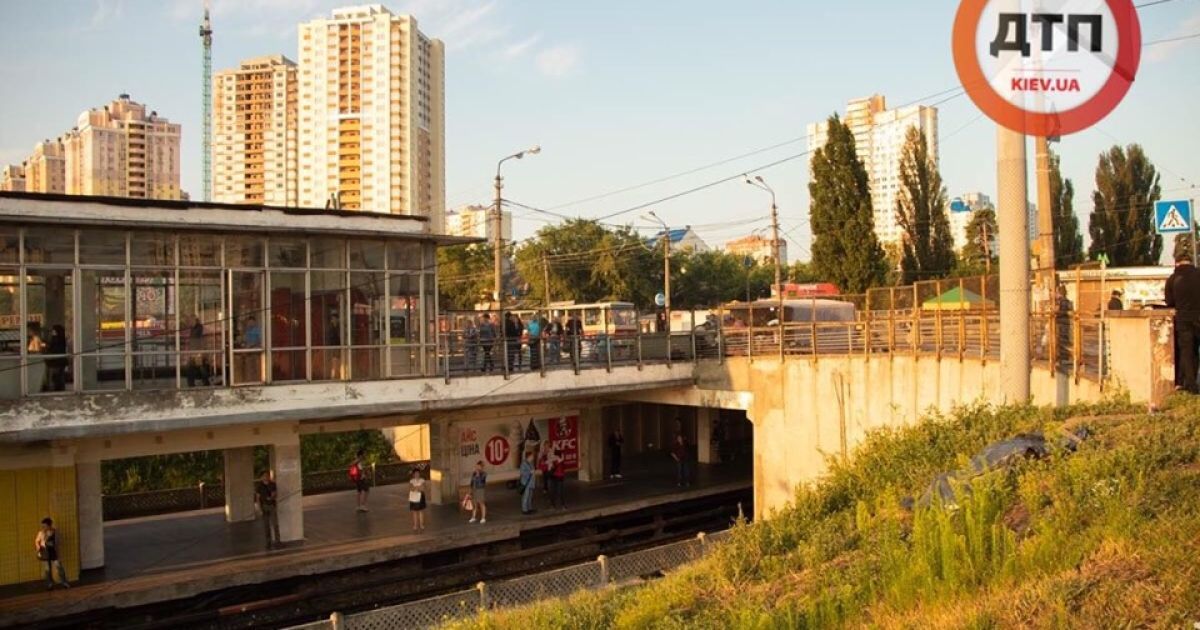 труп біля метро_1 / © dtp.kiev.ua