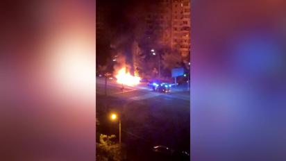 У Києві горіли 4 автомобілі – відео пожежі