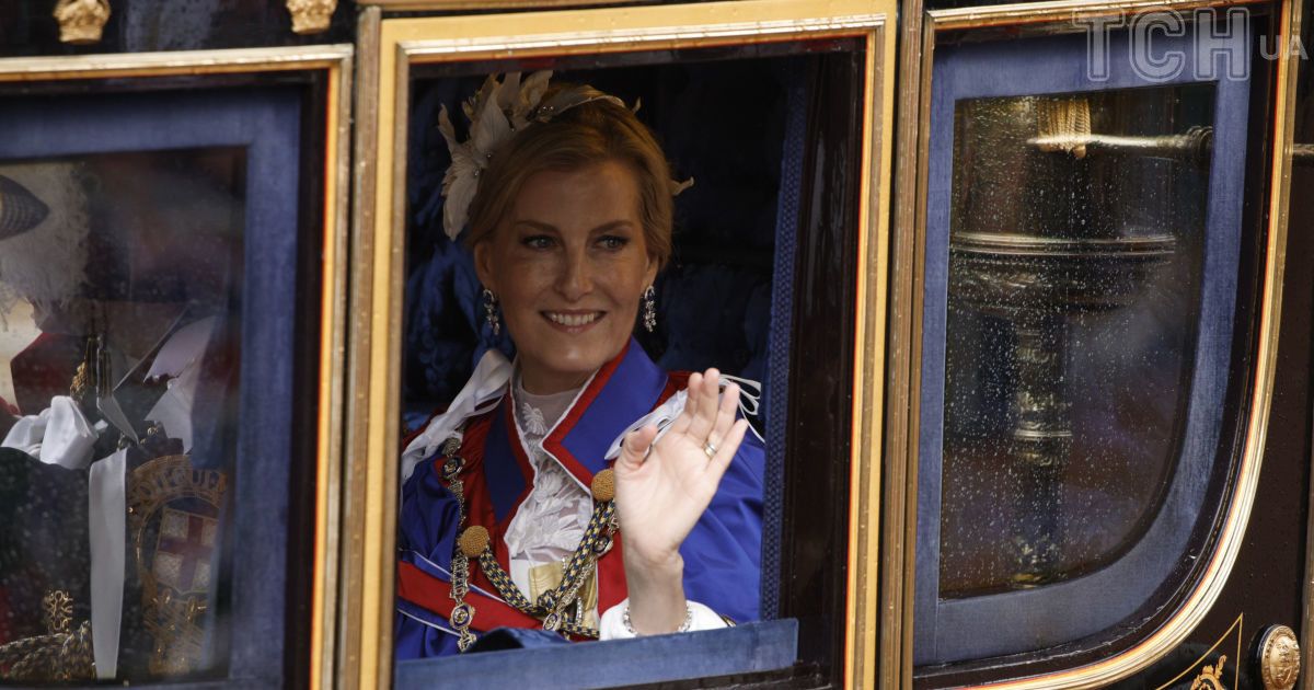 “Royal Family Coronation Photo: Sophie and Edward Support Princess Alexandra”