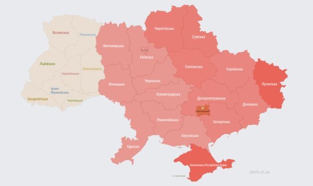 Масштабна повітряна тривога оголошена вночі 26 травня / ©