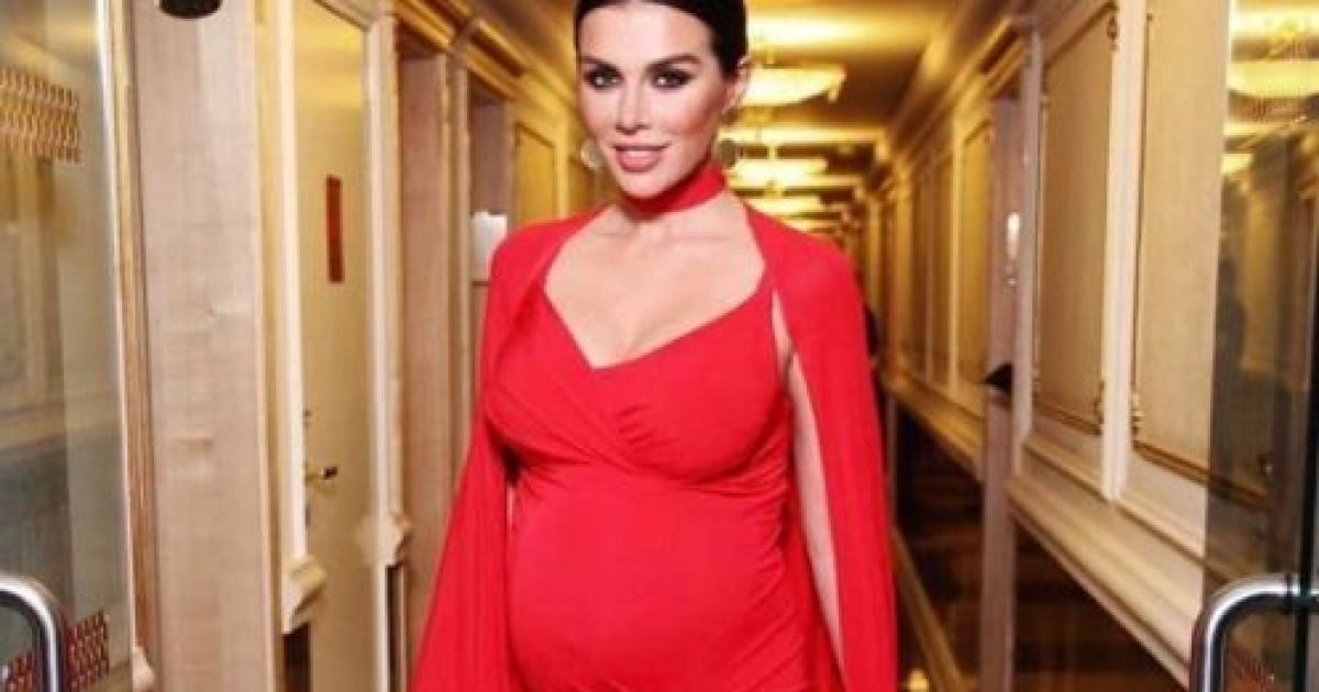 Анна Седокова рассекретила, на сколько поправилась за время третьей беременности