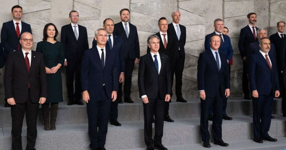 Зустріч очільників МЗС країн НАТО у Брюсселі 28 листопада