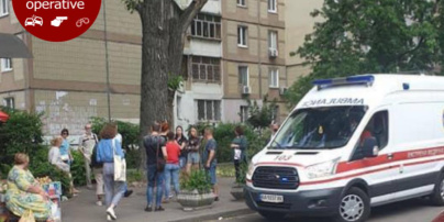 В Киеве двухлетний ребенок выпал из окна девятого этажа