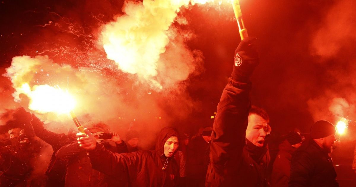 В Киеве прошло факельное шествие в честь Дня Соборности Украины. / © УНИАН