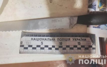 Не стерпел регулярные пьянства и оскорбления: в Черноморске пасынок ударил ножом отчима