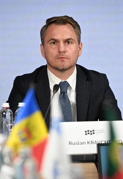 Руслан Кравченко.