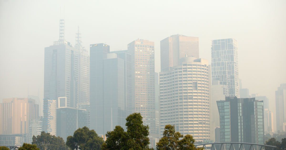 У Мельбурні пом'якшать найтриваліший у світі COVID-карантин