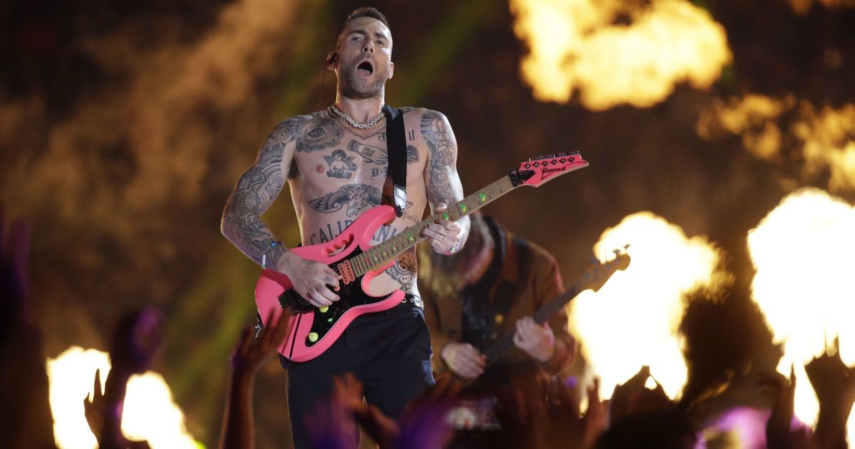 Концерт Maroon 5 и анонс нового сезона "Игры престолов": чем запомнился Супербоул-2019