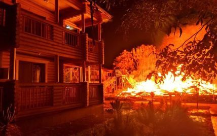 На месте пожара в детском лагере в Одессе найдено тело - СМИ