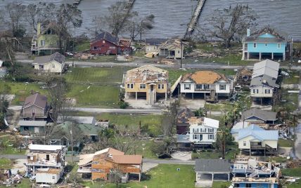 Ураган "Лаура" у США вбив чотирьох осіб та зруйнував сотні будинків: що каже влада