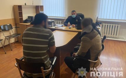 Напали з ножем: в Одеській області підлітки побили і обікрали колишню вчительку