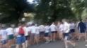 Полиция опубликовала видео столкновения между десятками футбольных фанатов в Одессе