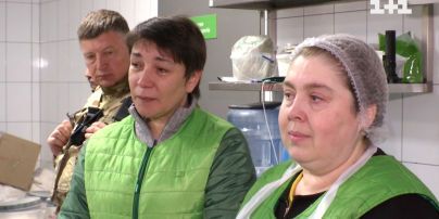В Ірпені дві жінки залишилися працювати в супермаркеті, аби люди мали доступ до їжі