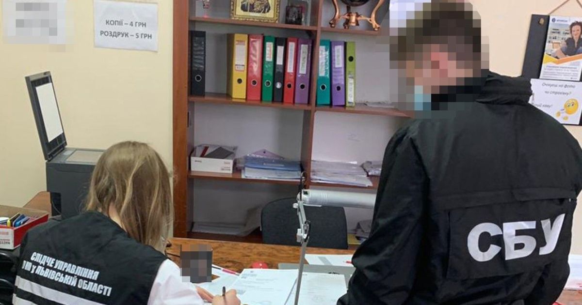 Во Львовской области массово подделывали ПЦР-тесты для выезда за границу: фото