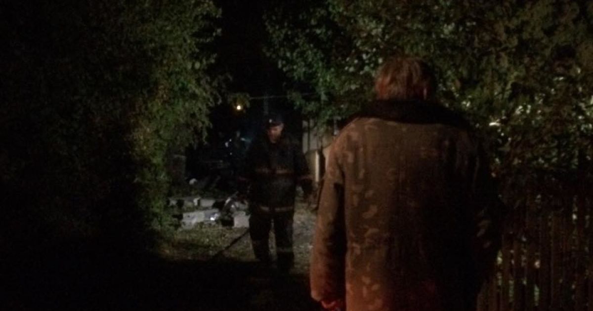 В результате взрыва сильно обгорел 67-летний мужчина. / © Фото Валерии Ковалинской/ТСН