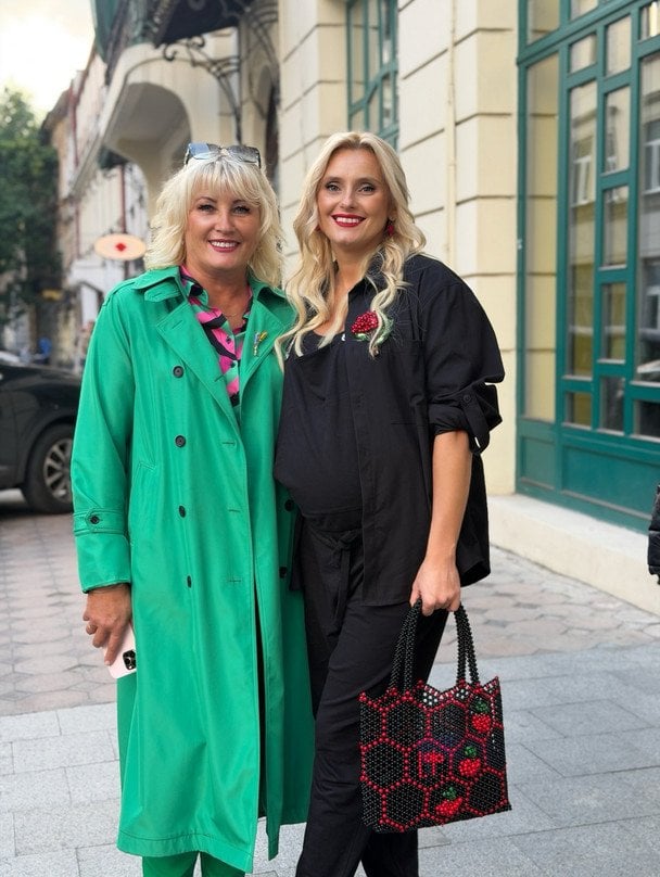 Ірина Федишин із мамою / © instagram.com/irynafedyshyn