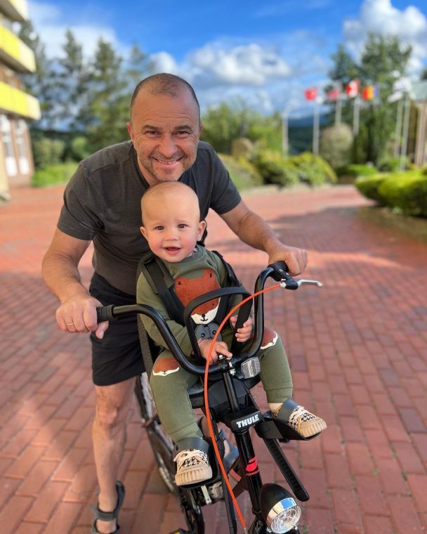 Віктор Павлік з сином Михайликом / © instagram.com/viktorpavlik