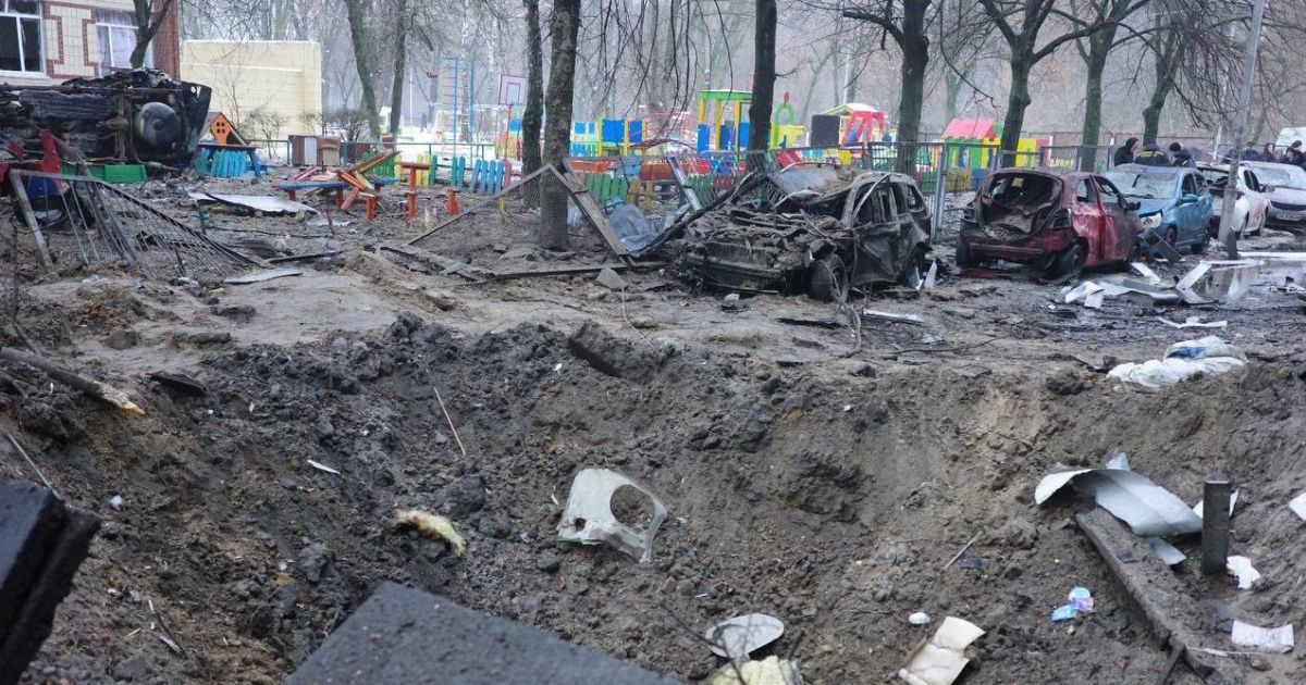 Руйнування в Києві внаслідок ракетної атаки 13 грудня