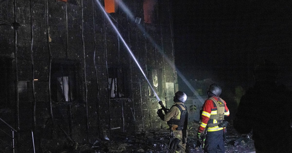 Рятувальники на місці атаки