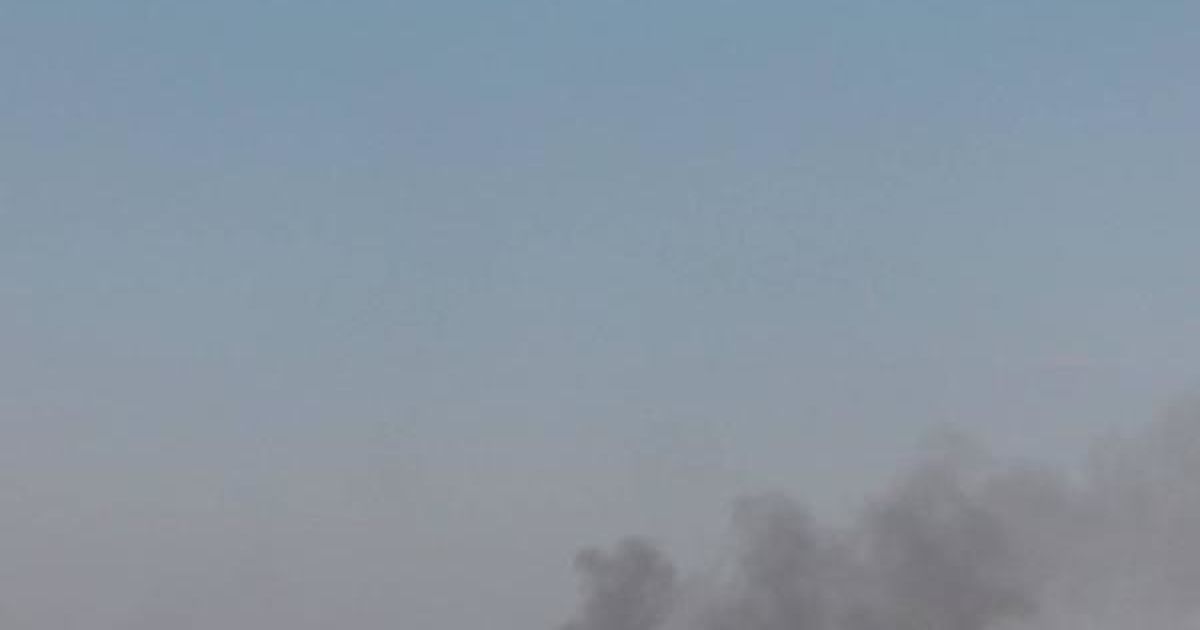 После взрыва в многоэтажке возник пожар. / © twitter/roman_primorye