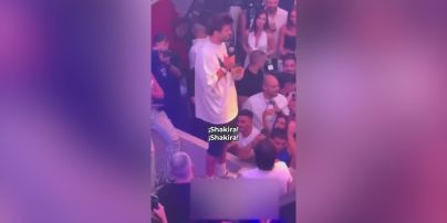 Экс-мужа Шакиры Жерара Пике освистали на вечеринке из-за его многочисленных измен певице