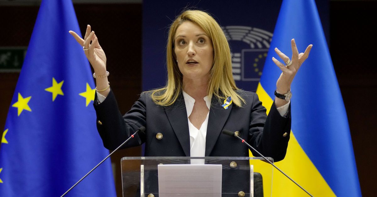 Не буде паспортів путінським друзям: Європа більше не надаватиме громадянство росіянам