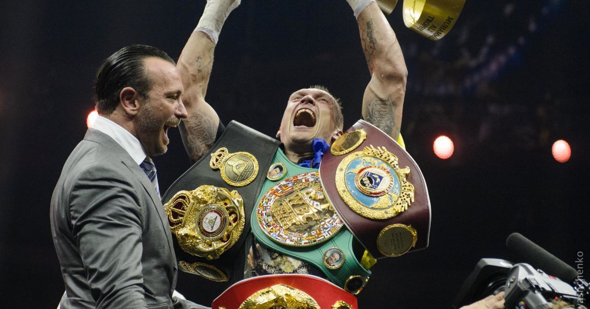 21 липня, Москва. Фінал WBSS Олександр Усик - Мурат Гассієв.
 
 Фото Ольги Іващенко/K2Promotions Ukraine