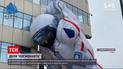 Новини світу: у російському Красноярську святковий надувний космонавт здувся за добу