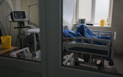 Антирекорд смертей от коронавируса: в Украине за сутки умерло более 90 человек