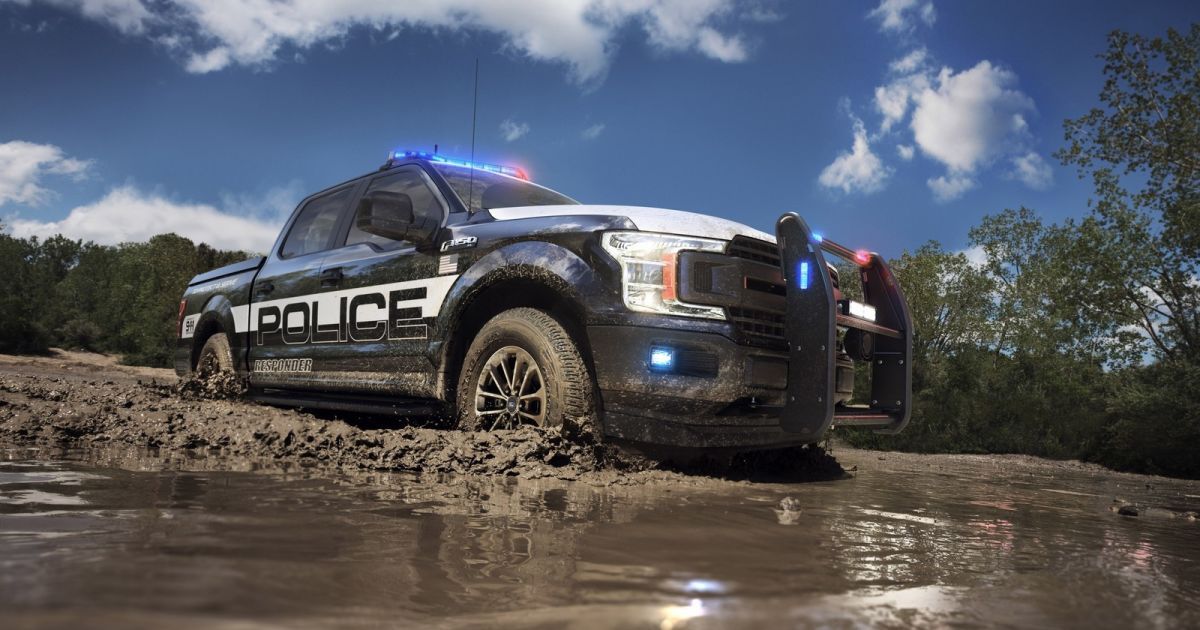 Ford построил полицейский пикап F-150 для длительных погонь