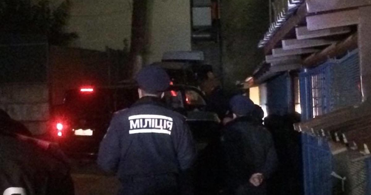 Політика привезли до суду / © Фото Валерії Ковалінської/ТСН