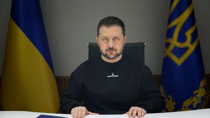 Зеленський за 4 квітня: таємна військова нарада та нова зброя від США