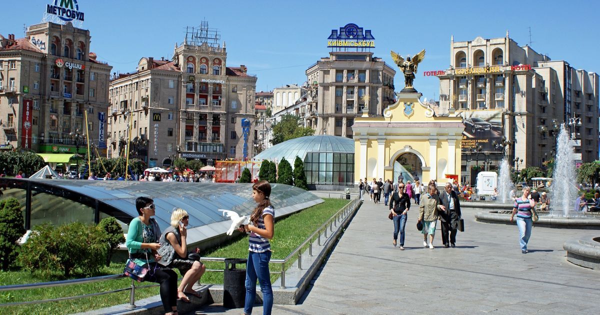Полиция Киева призвала водителей не ехать в центр города