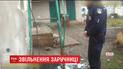 В Днепре пьяный мужчина ворвался в дом к соседке и взял одну женщину в заложники